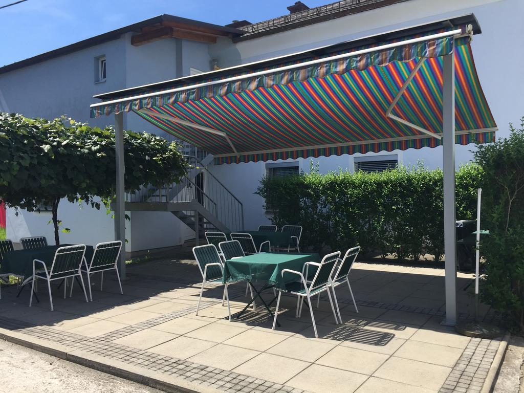 Roccos Raum Hotel Kapfenberg Exterior photo